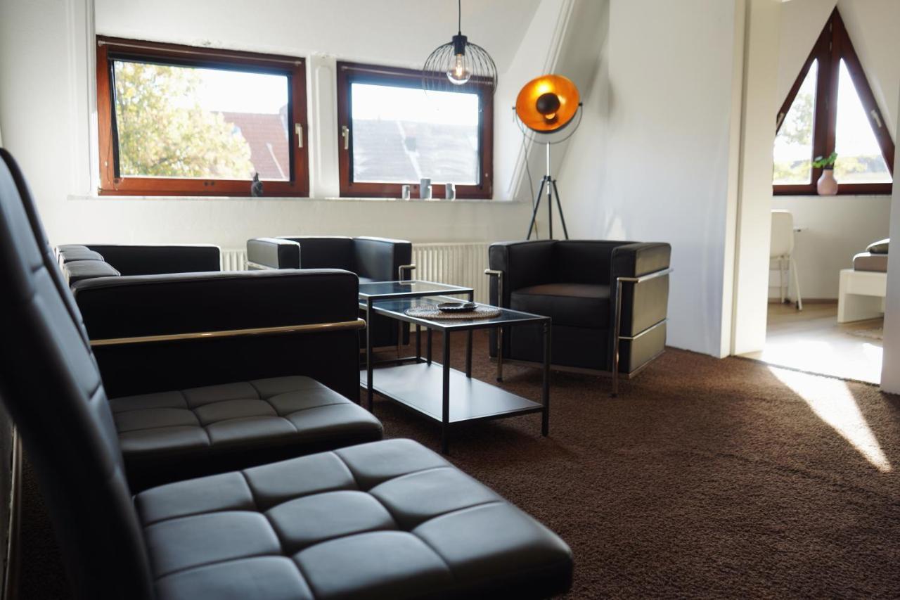 Appartement Unique: Geraeumig - Bhf-Nah - Parkplatz - Netflix à BRE Extérieur photo